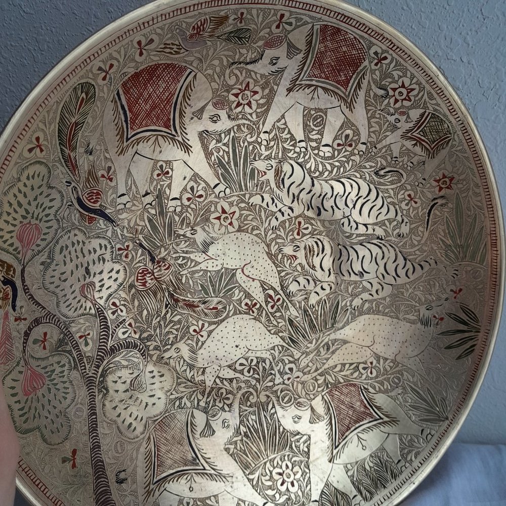 Etched Brass Bowl Colored- Tigers Elephants- wall hanging 10 inch - Picture 4 of 11